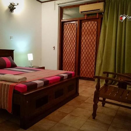 Ceylon Travel And Stay Lodge Battaramulla Kültér fotó