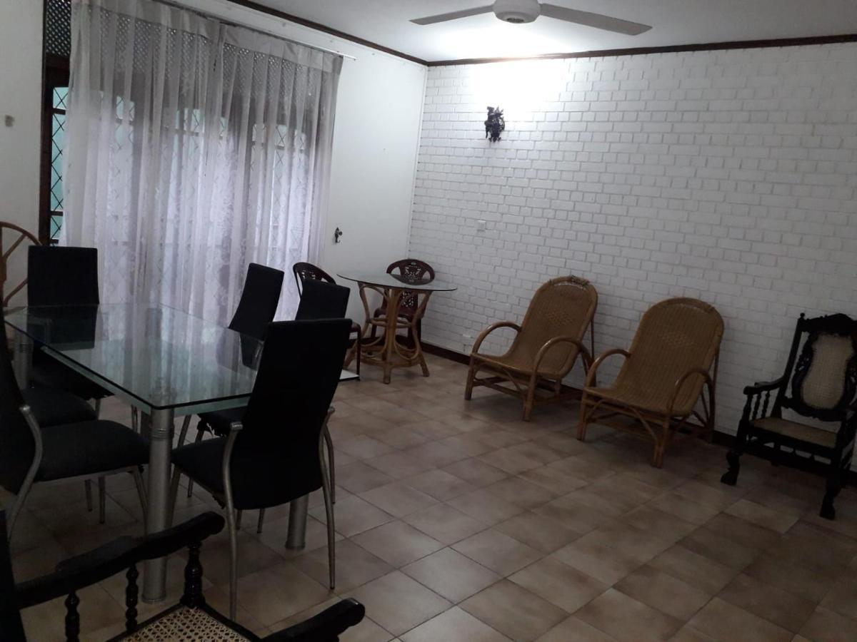 Ceylon Travel And Stay Lodge Battaramulla Kültér fotó