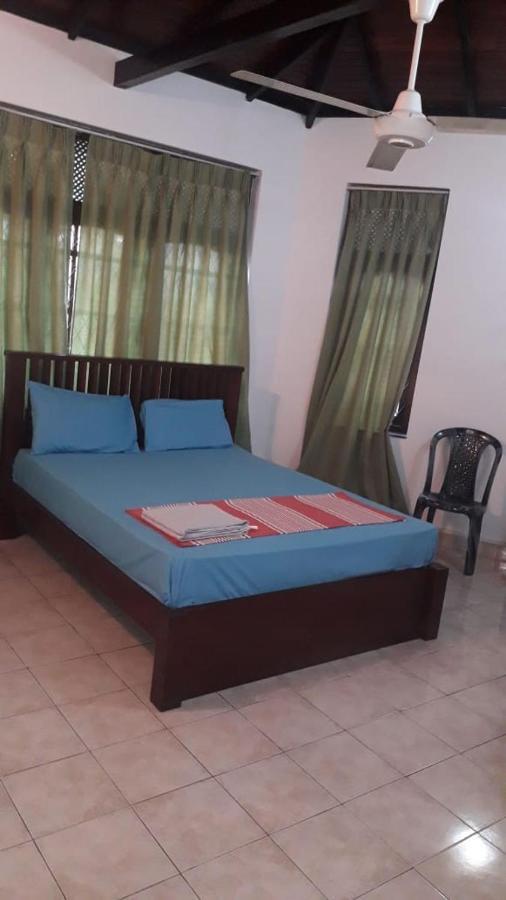 Ceylon Travel And Stay Lodge Battaramulla Kültér fotó