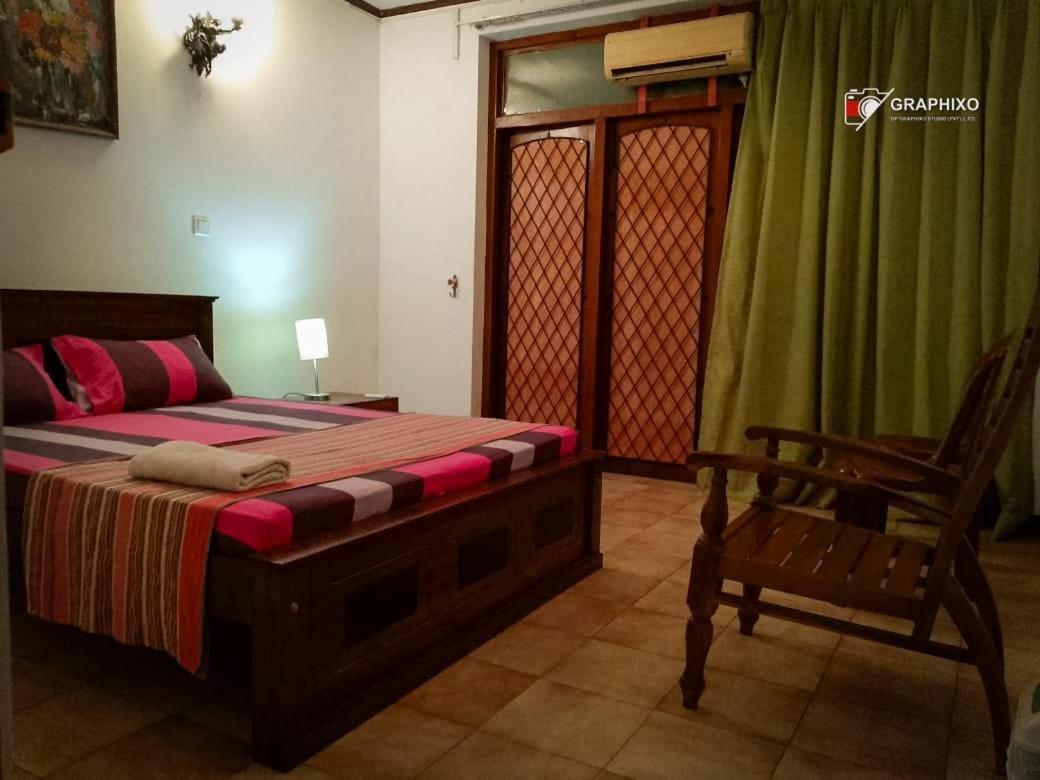 Ceylon Travel And Stay Lodge Battaramulla Kültér fotó